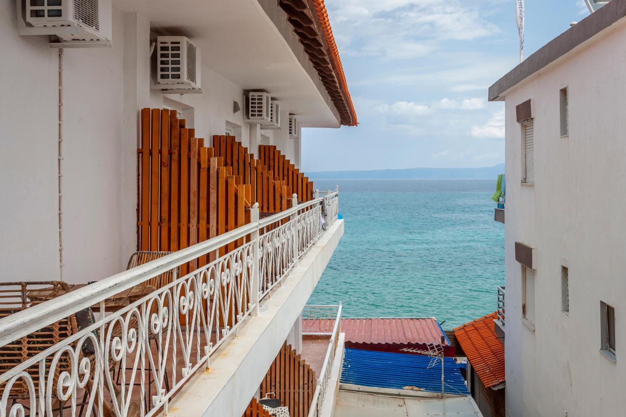 Aleksia Seaside Deluxe Apartment Pefkochori Exterior foto